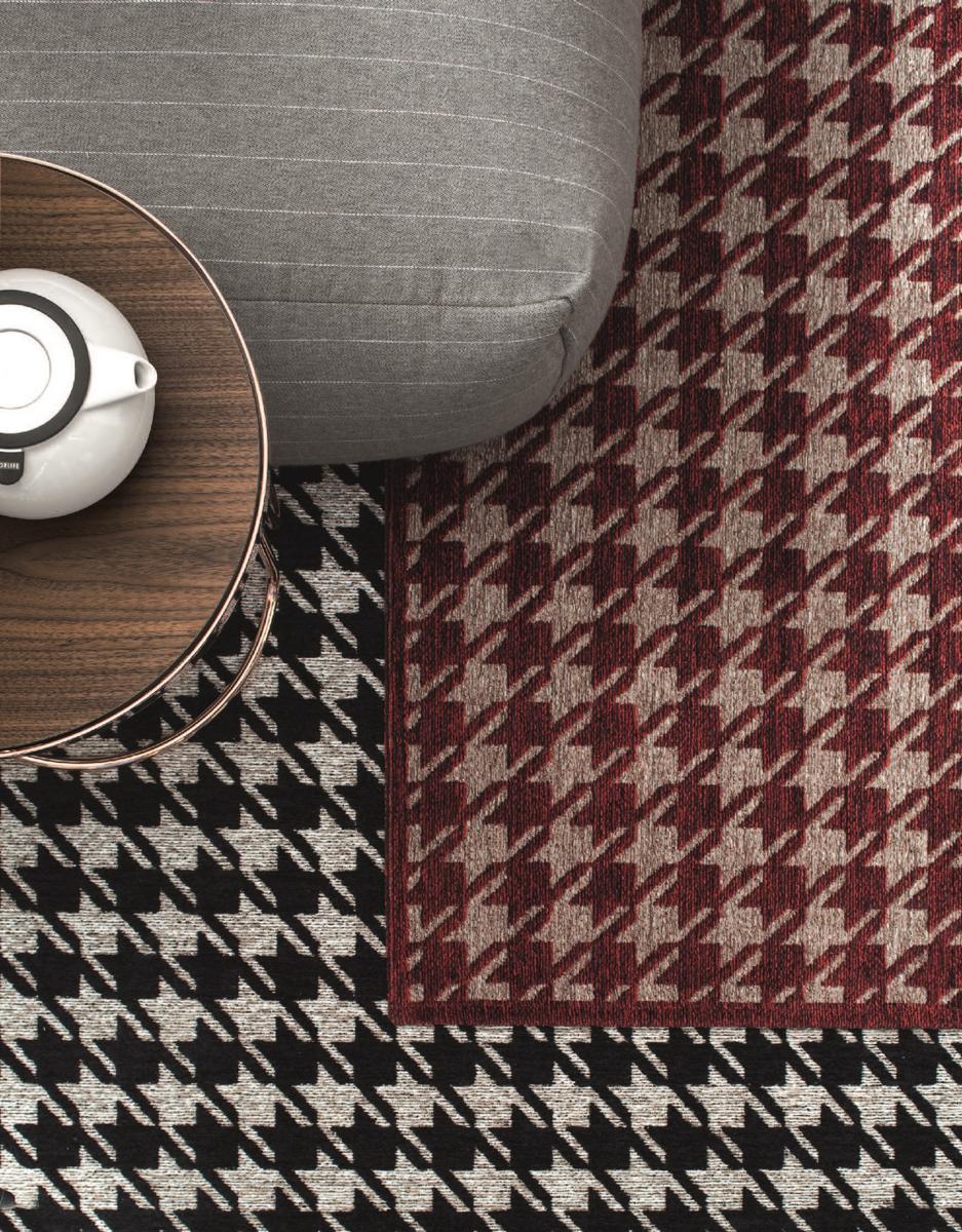 FARFA Patterned rectangular rug with optical pattern