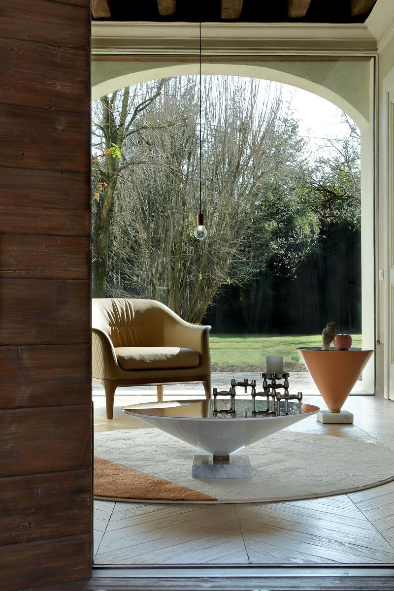 FLUTE Round coffee table