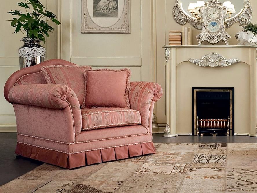13408 Upholstered armchair with armrests