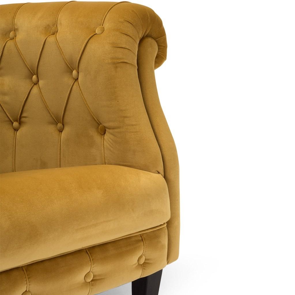 203 Tufted armchair with fire retardant padding