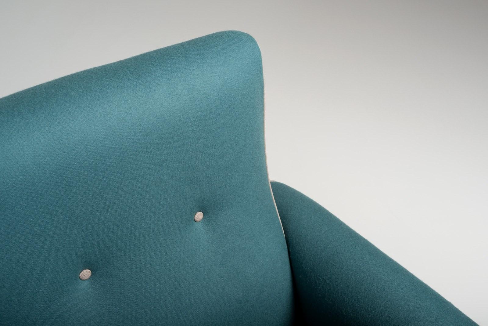 PULCE Wool armchair with armrests