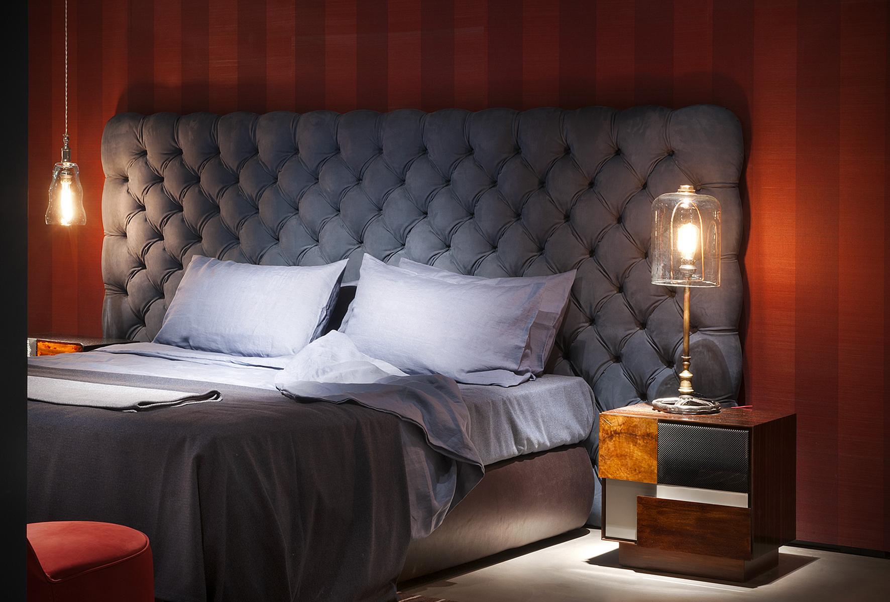 HEAVEN Leather double bed with tufted headboard