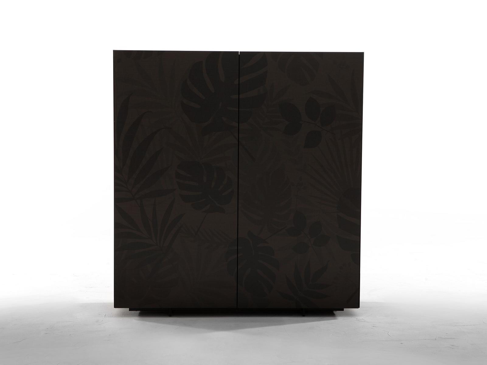 KONG Wooden highboard with doors