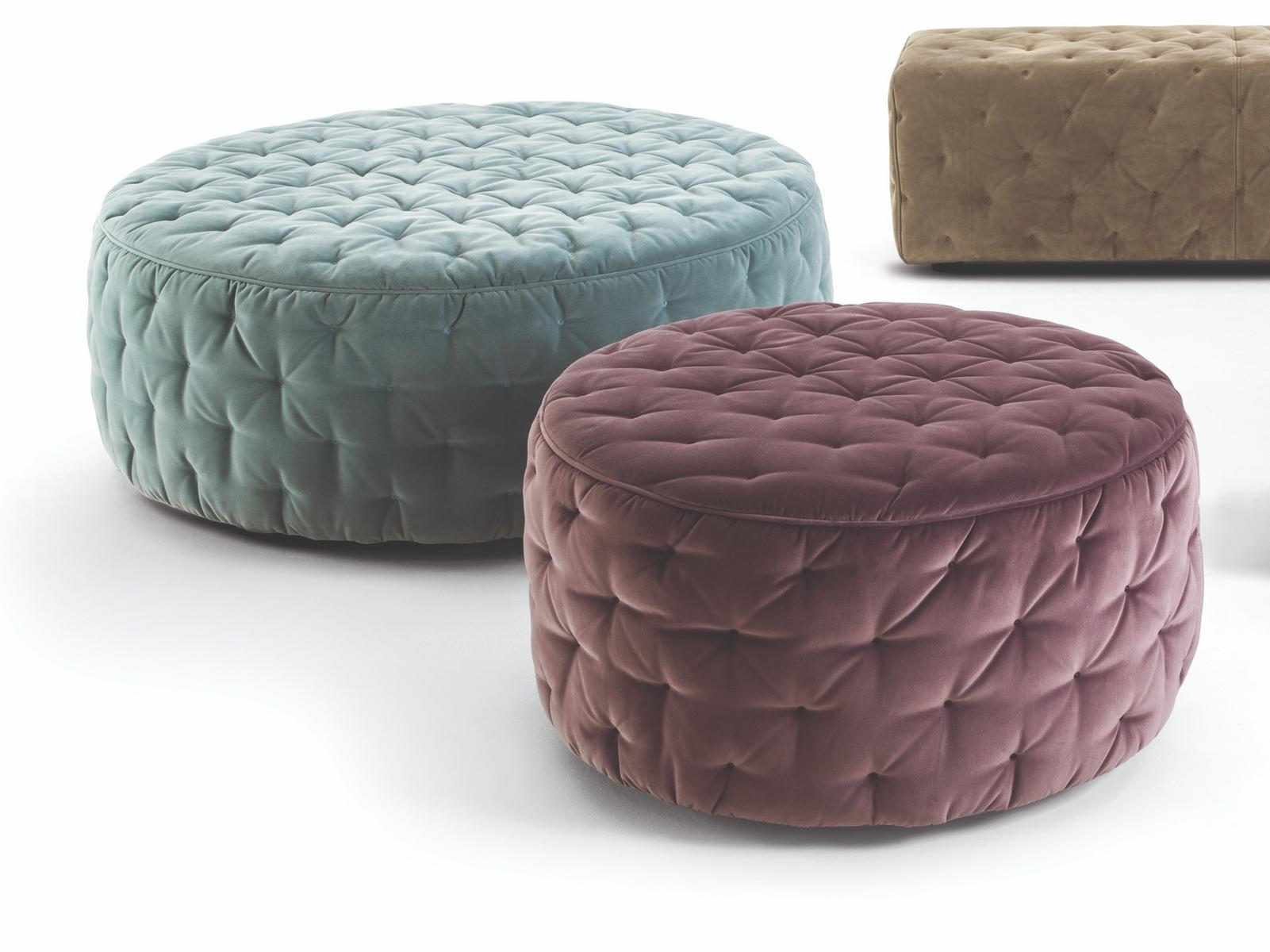 MILLER Tufted round fabric pouf