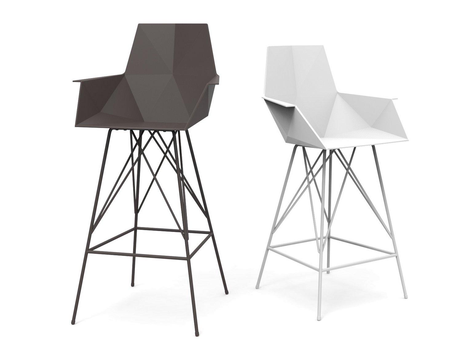 FAZ Polypropylene garden stool with armrests