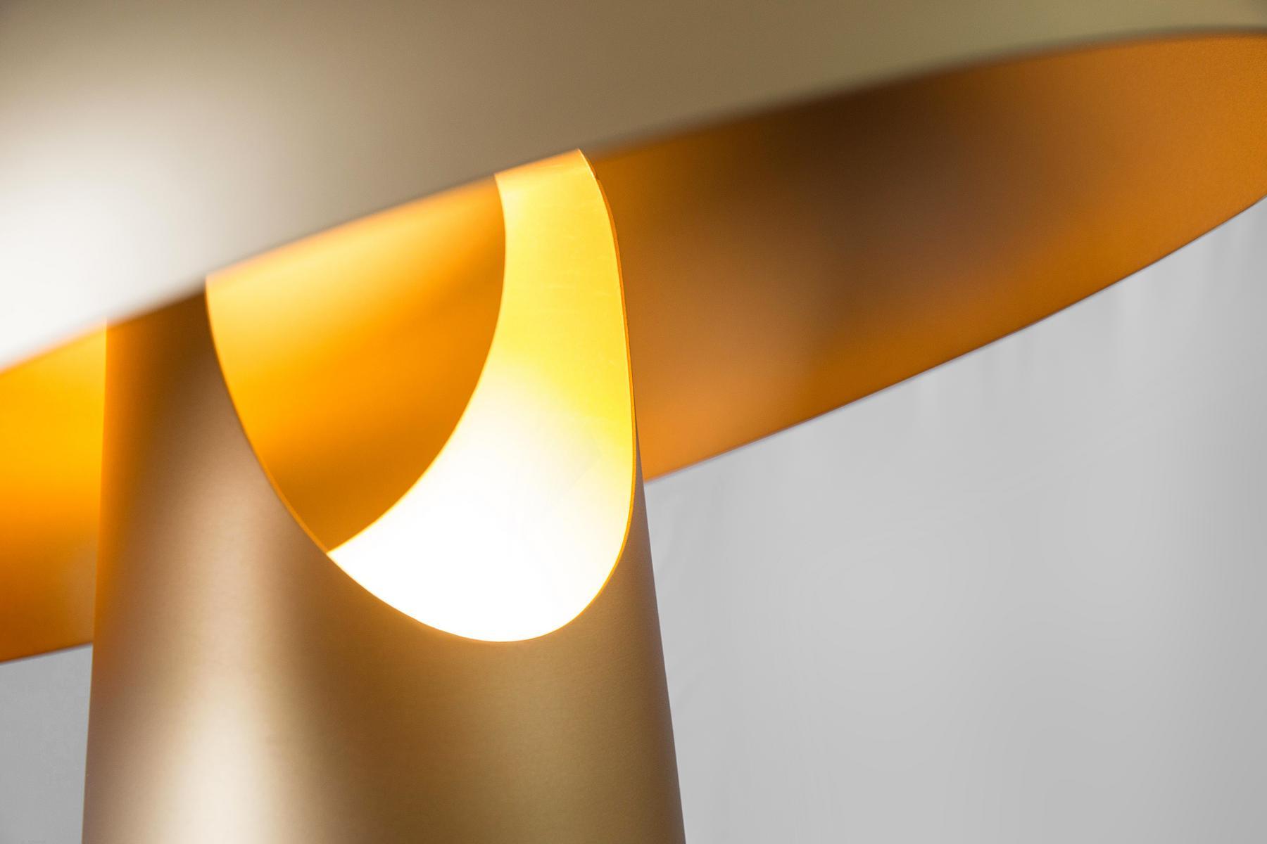 ONGO XL LED cordless table lamp