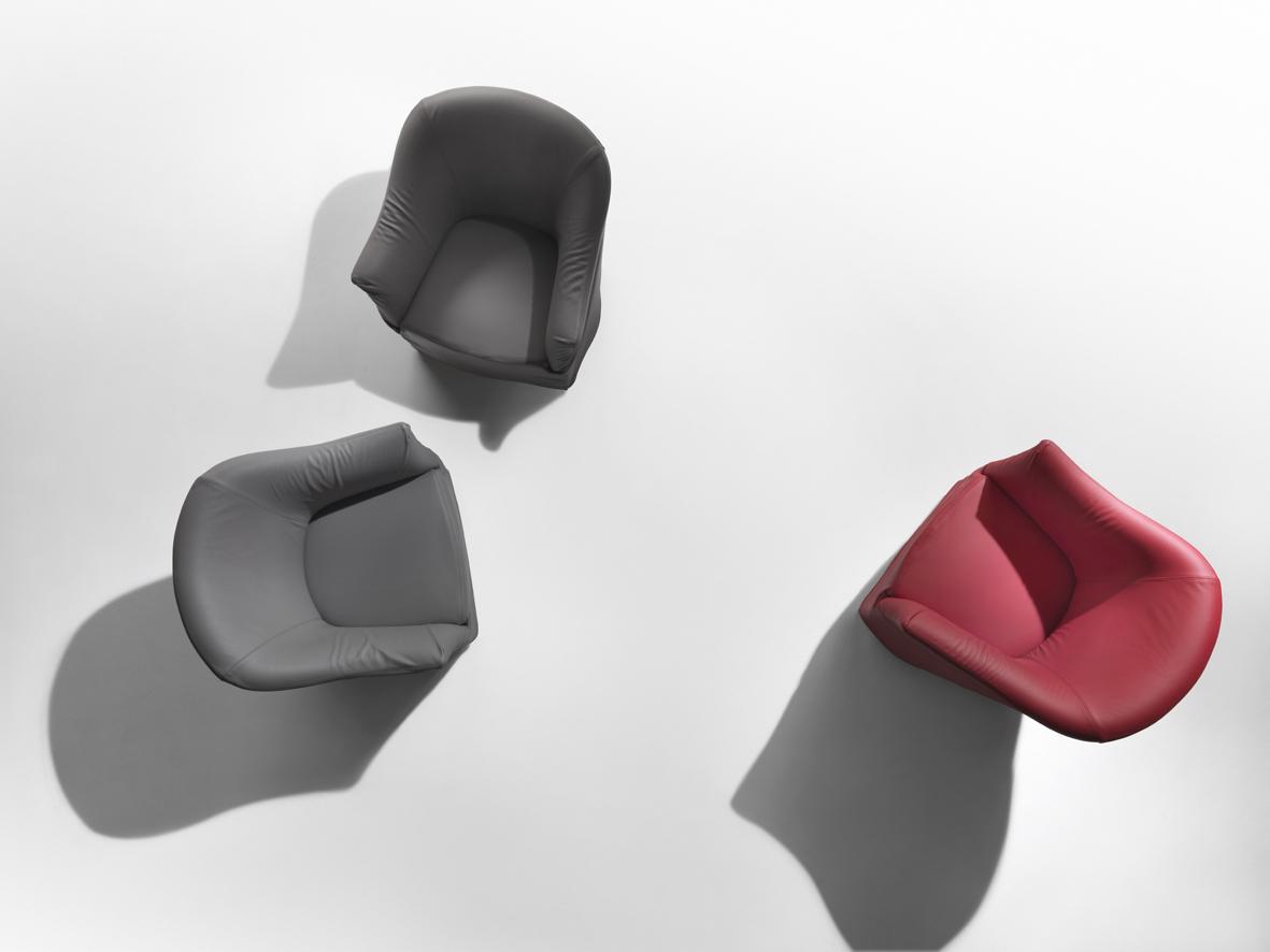 DORALICE Leather armchair with armrests