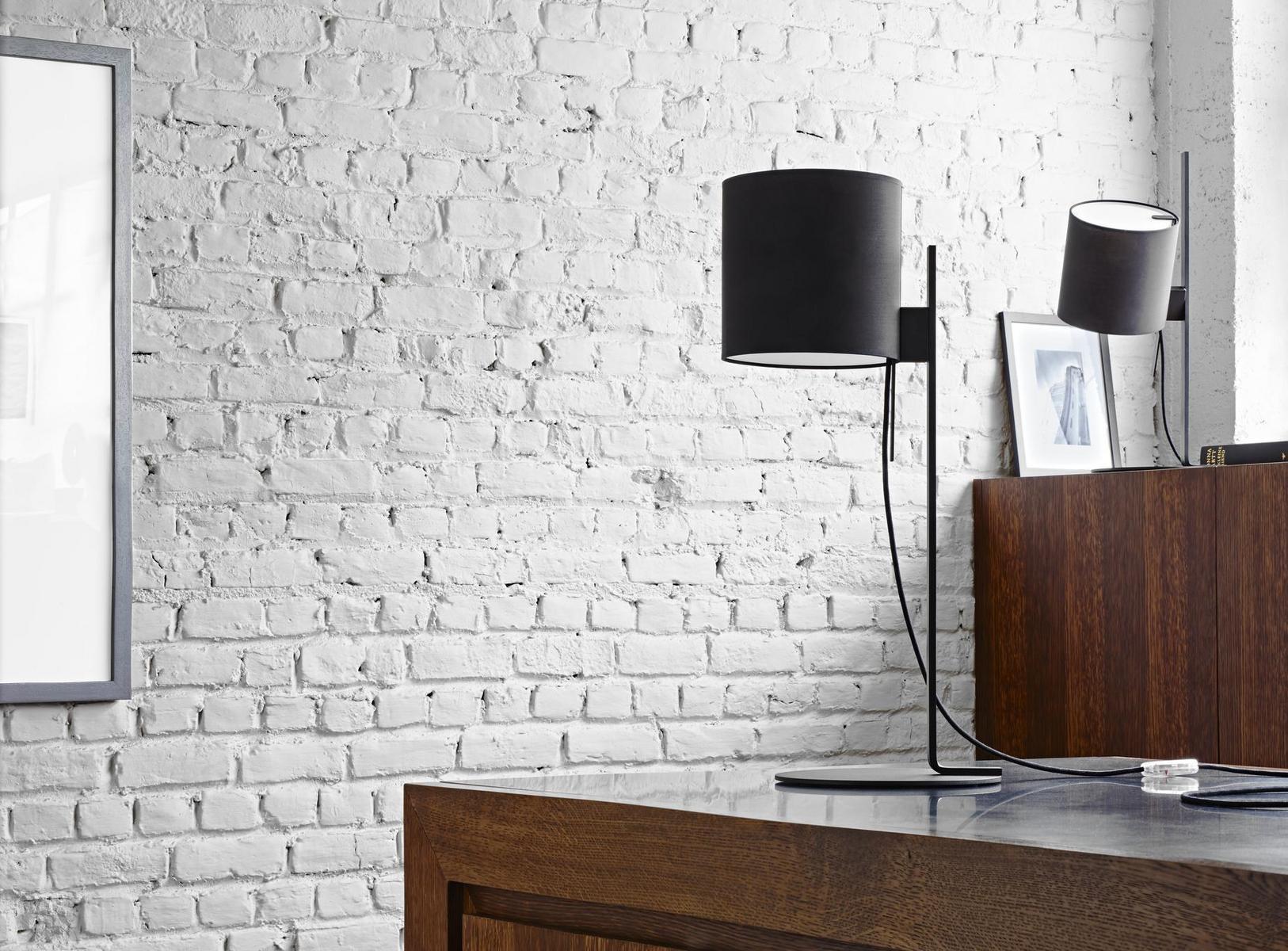 MAGNET LAMP Table lamp with steel base and cotton shade