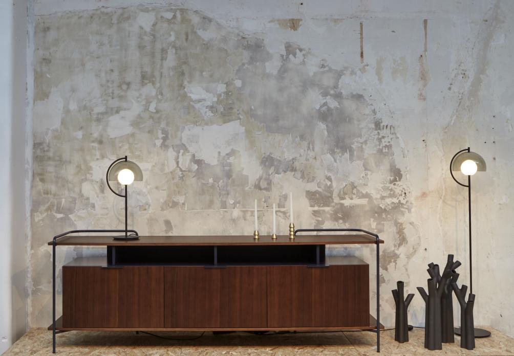 ALANDO Walnut sideboard with flap doors