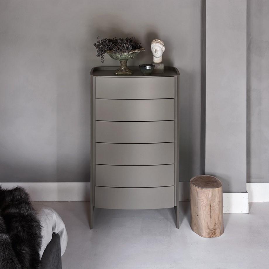 ADJ Rounded lacquered chest of drawers with integrated handles