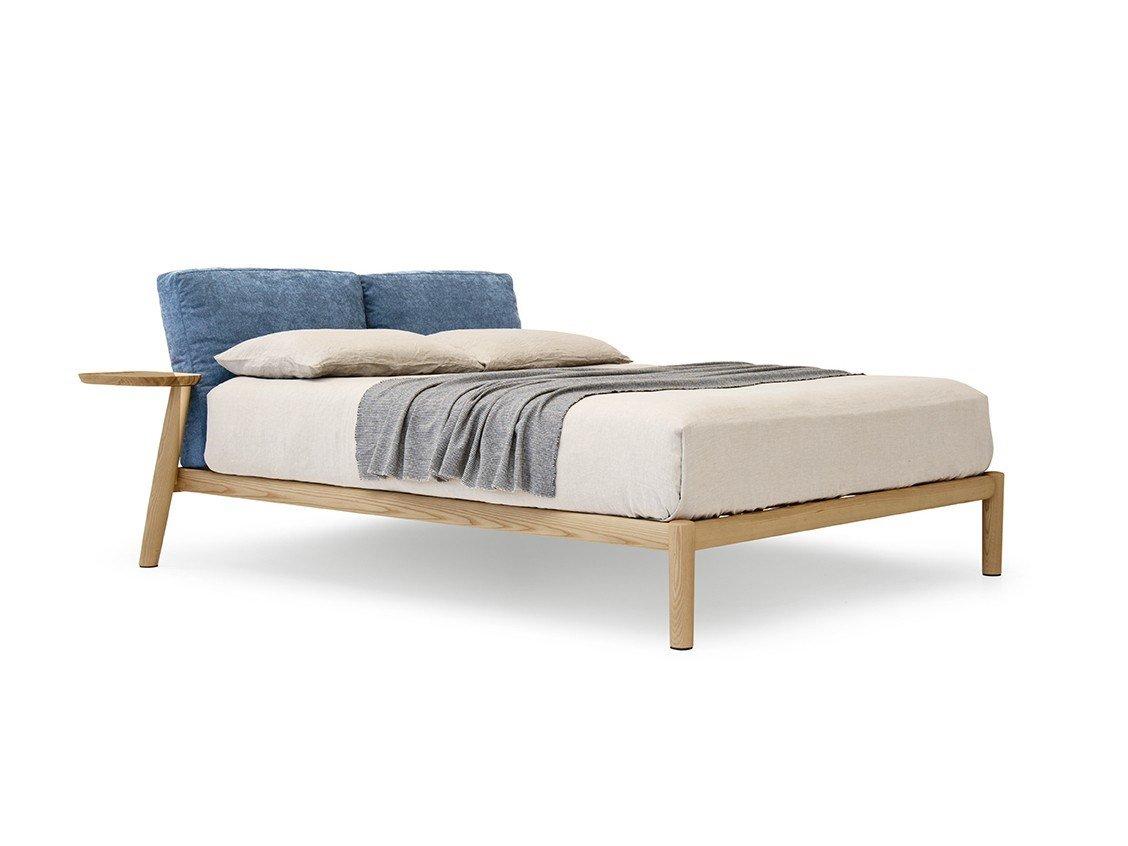 DIONISIO Solid wood bed with integrated nightstands