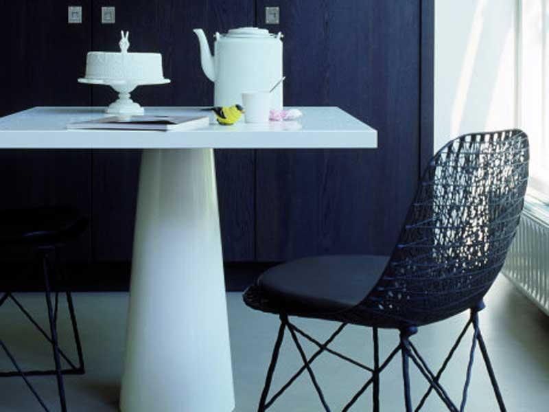 CARBON CHAIR Sled base carbon fibre chair