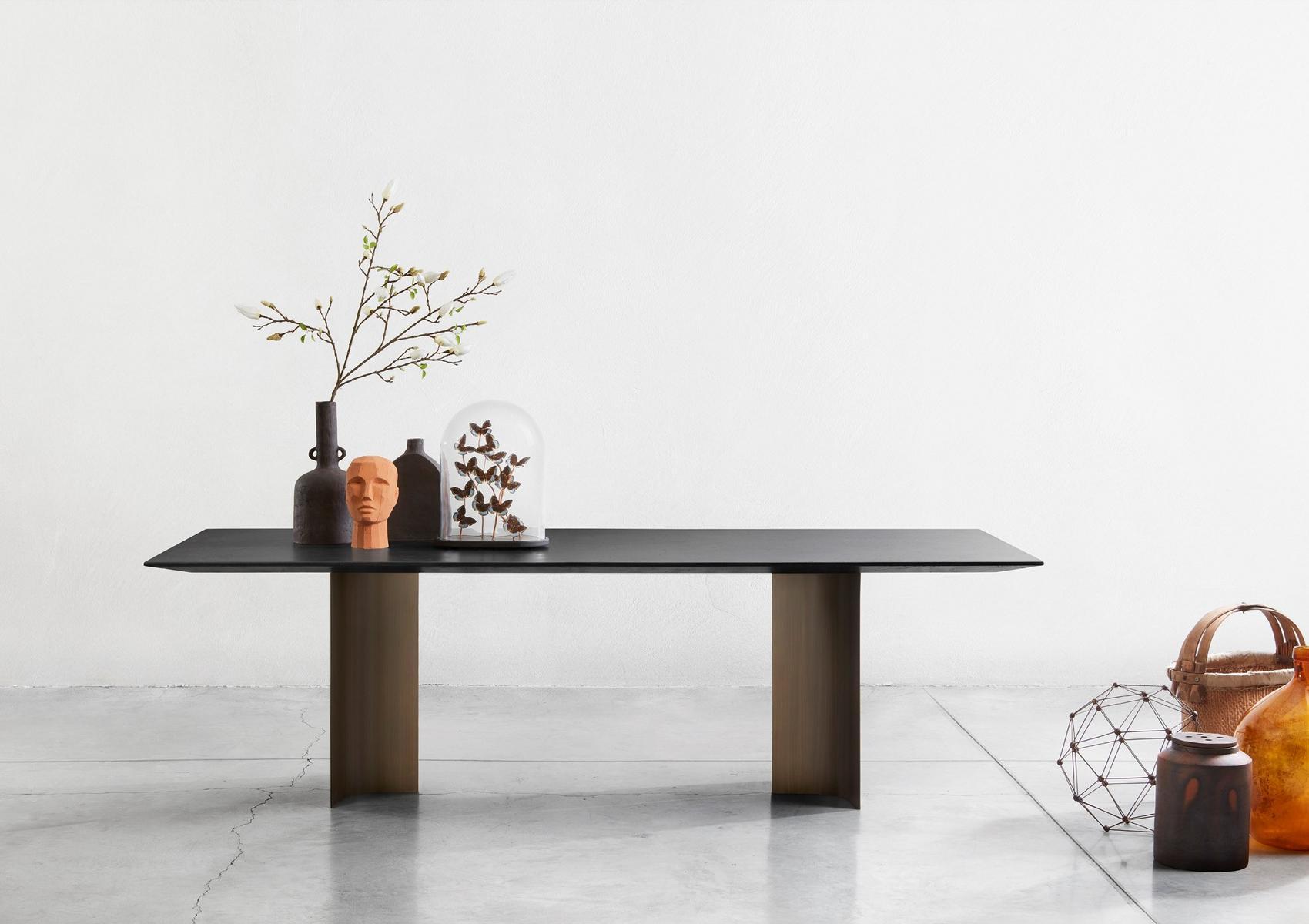 GULLWING Rectangular reconstructed stone table