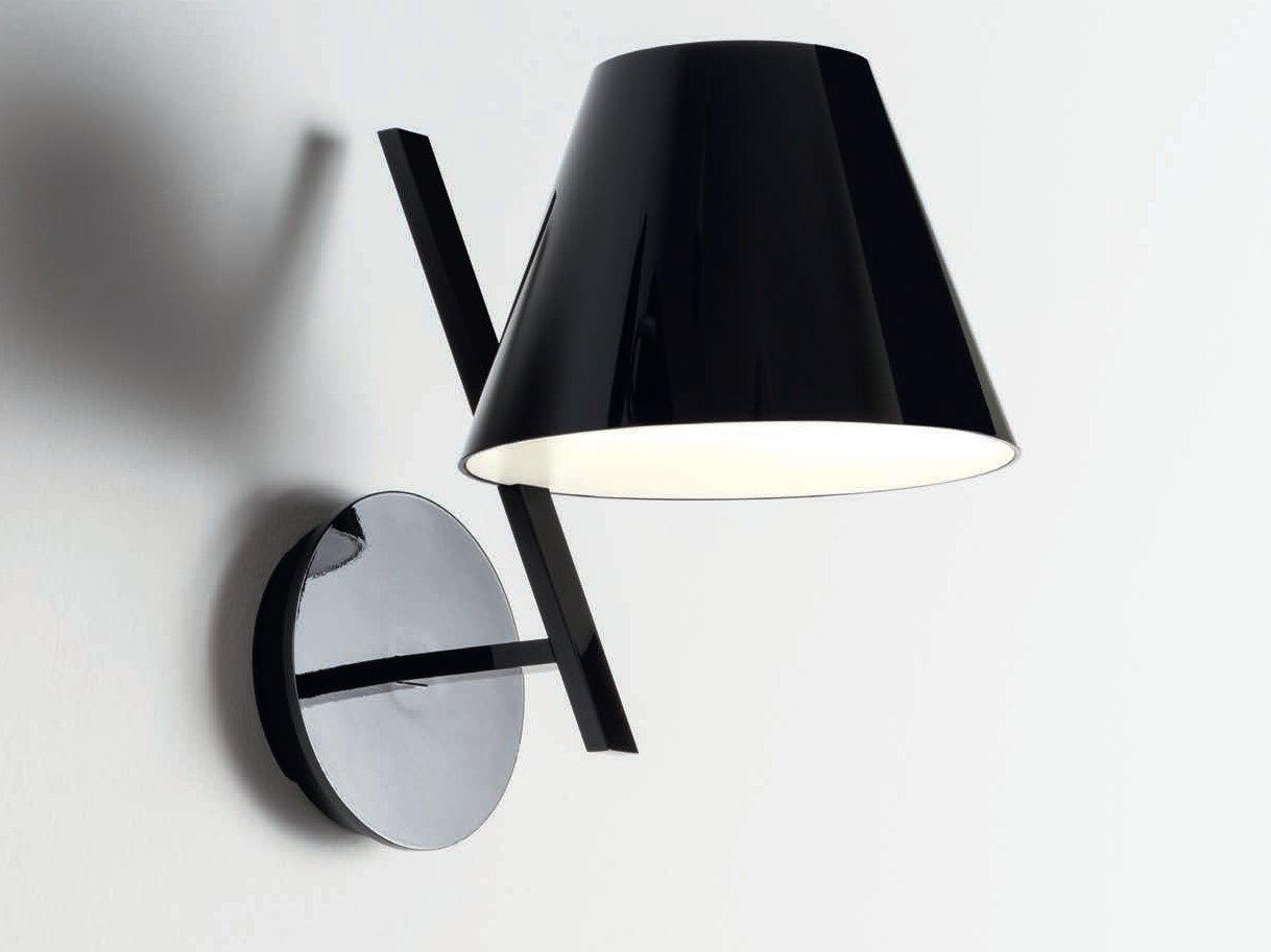 LA PETITE LED direct light polycarbonate wall lamp