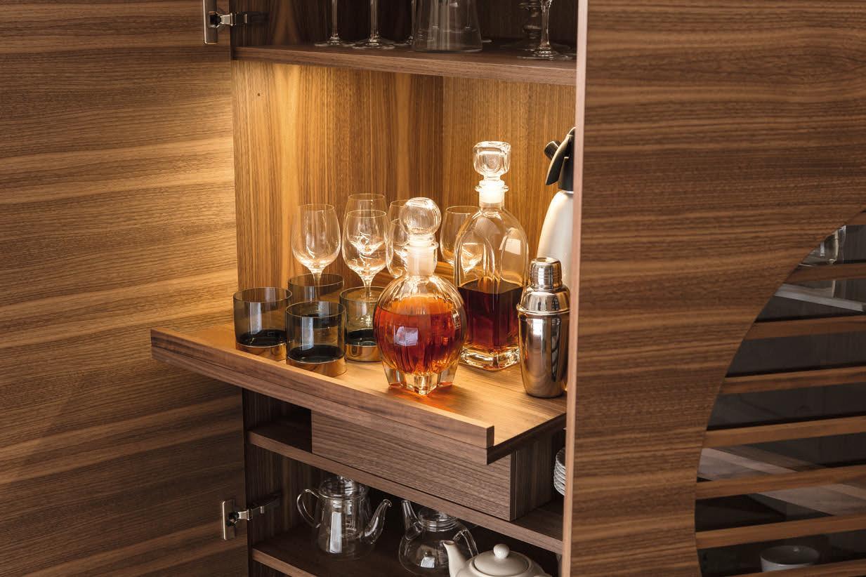 POLIFEMO Wooden bar cabinet with integrated lighting