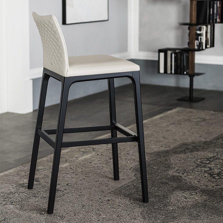 ARCADIA COUTURE Leather bar chair