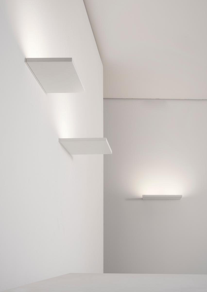 FIIN LED adjustable aluminium wall lamp