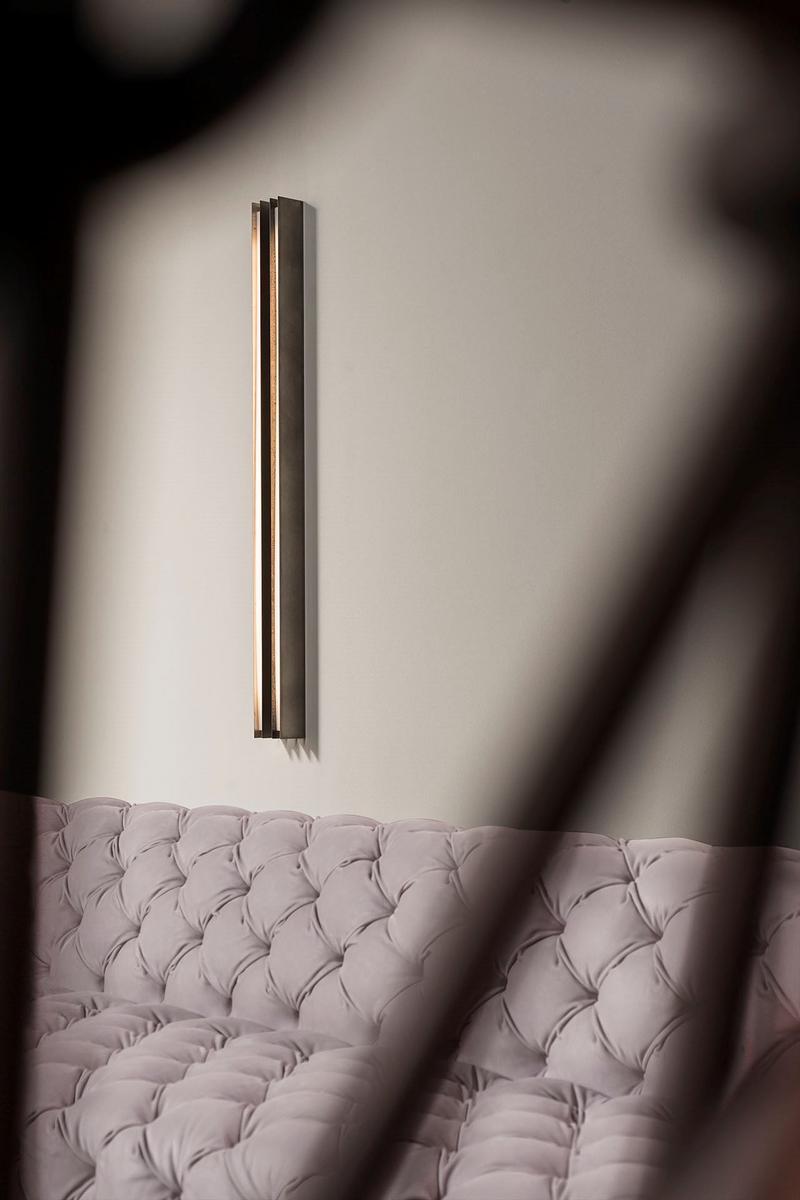 BLADE LED metal wall light