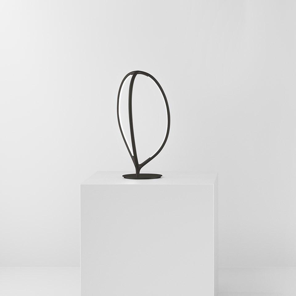 ARRIVAL Aluminium and silicone table lamp