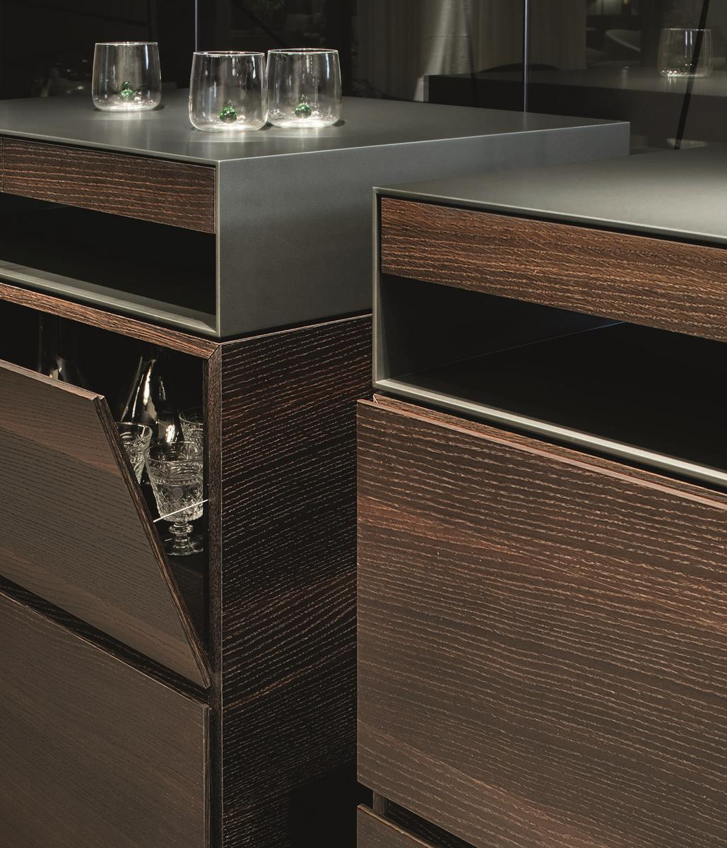 STEWARD Wooden highboard