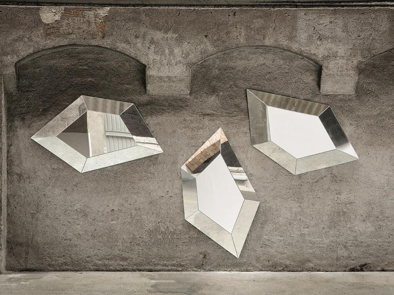 CITY LIFE Wall-mounted mirror