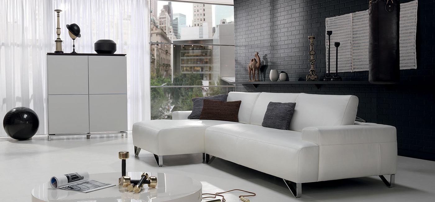 FLY Leather sofa with chaise longue