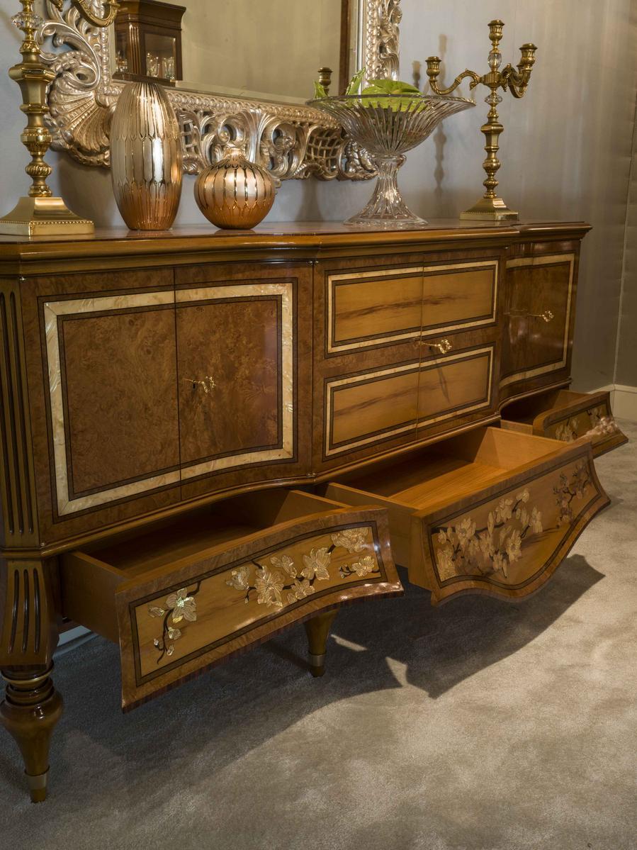 1430 Chestnut sideboard with drawers