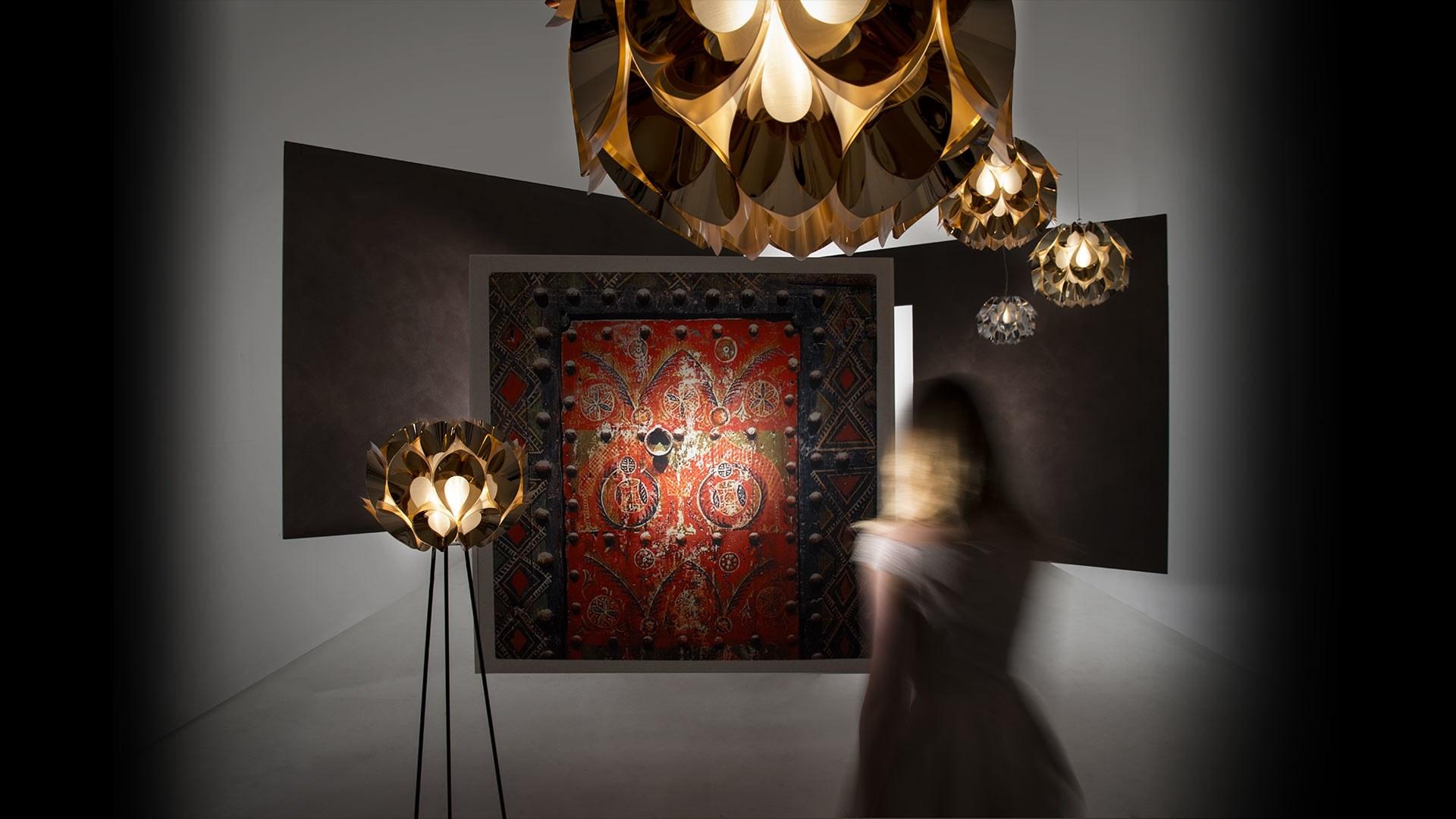 FLORA GOLD Goldflex® floor lamp