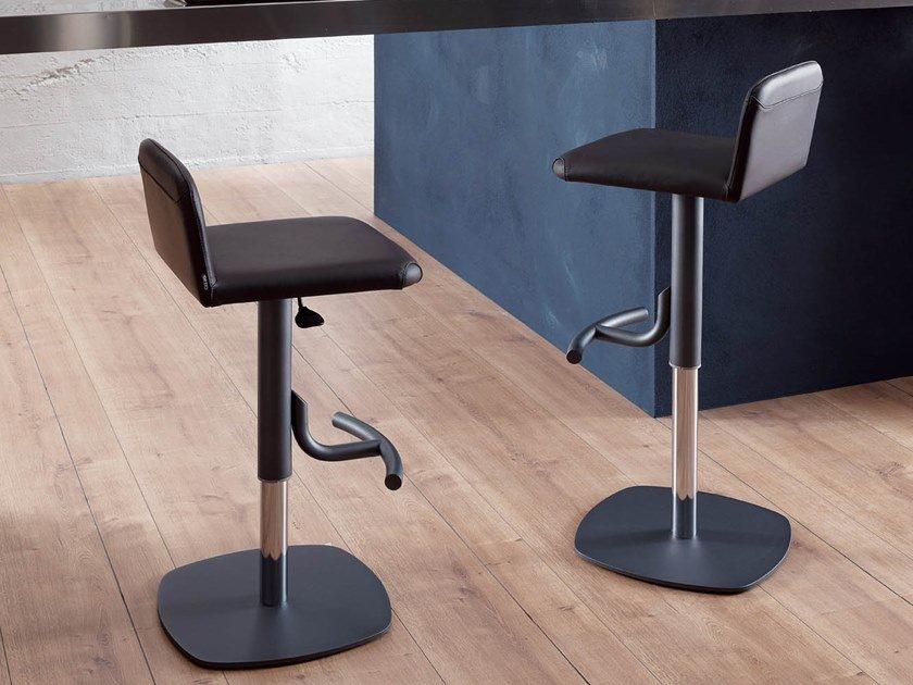 COOPER Upholstered leather stool with gas lift