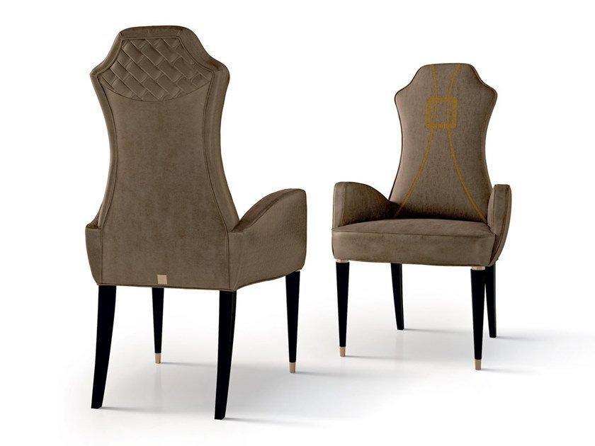 7011 Velvet chair with armrests