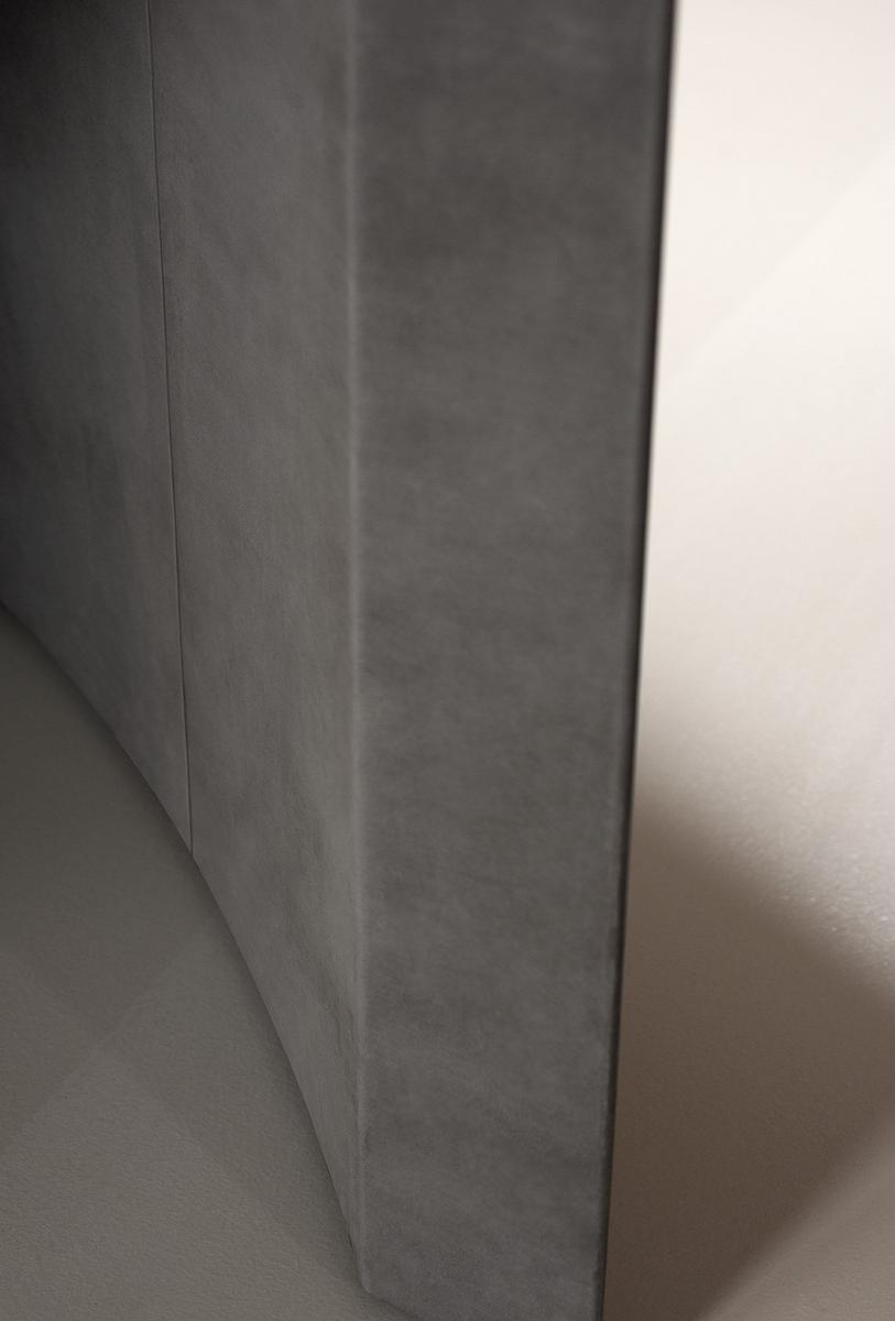 RONCHAMP Oval marble table with base covered in leather