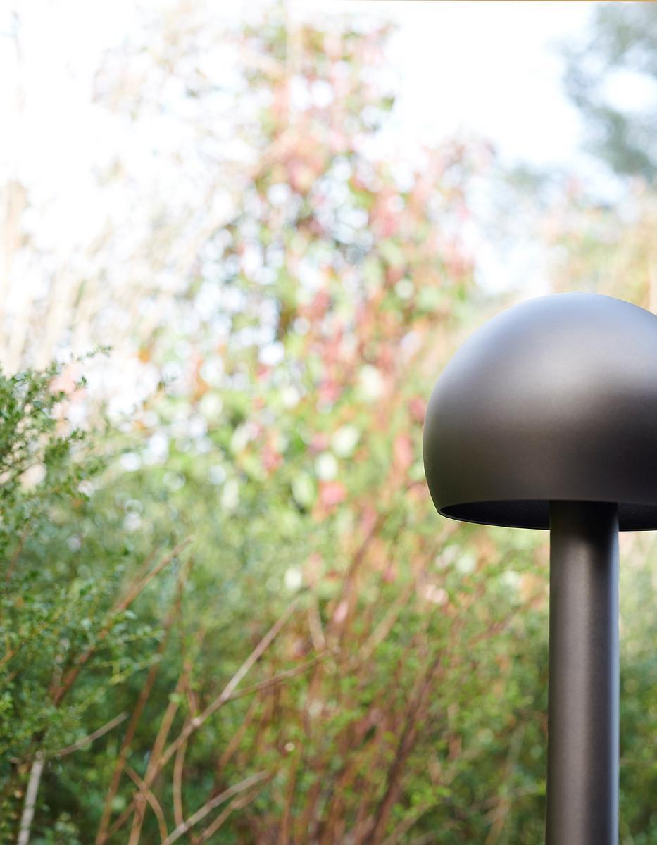 OTTO LED metal bollard light