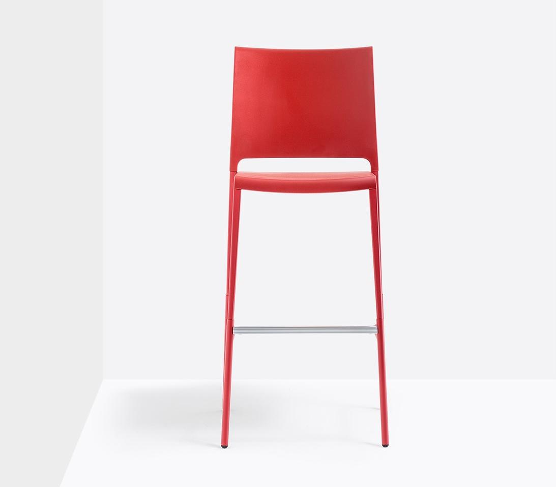 MYA 716 High polypropylene stool with footrest