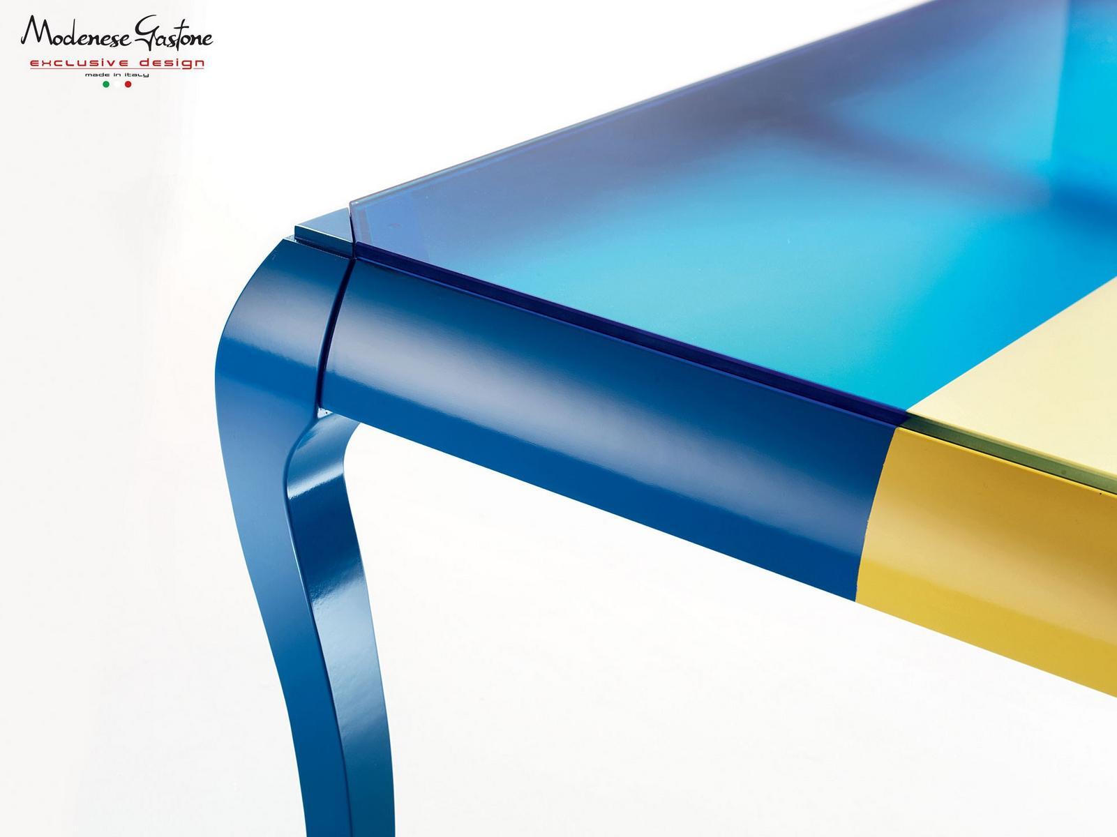FLAG Rectangular glass dining table