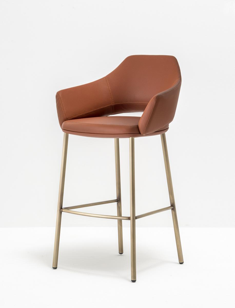 VIC 648 High leather stool with armrests with back
