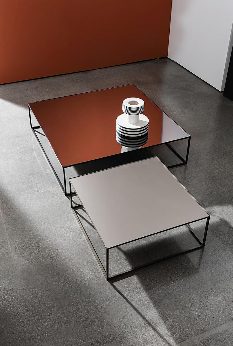 QUADRO Low square glass coffee table