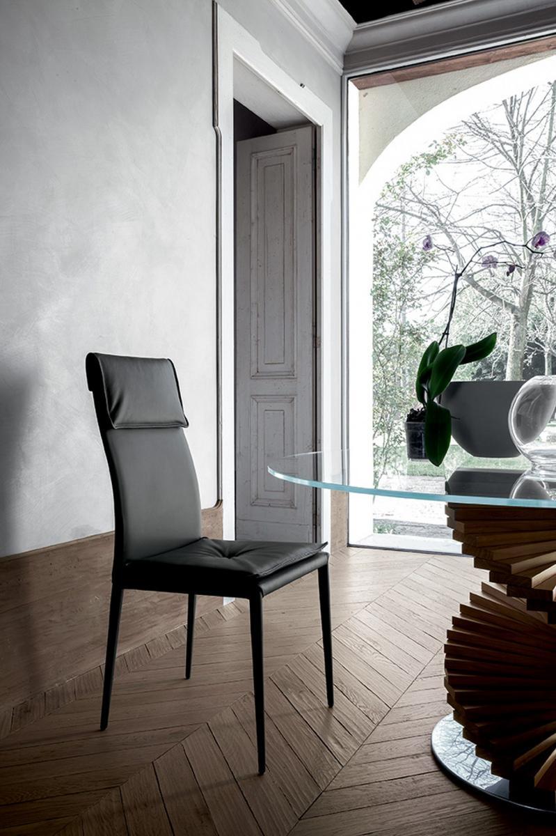ADRIA Upholstered leather chair