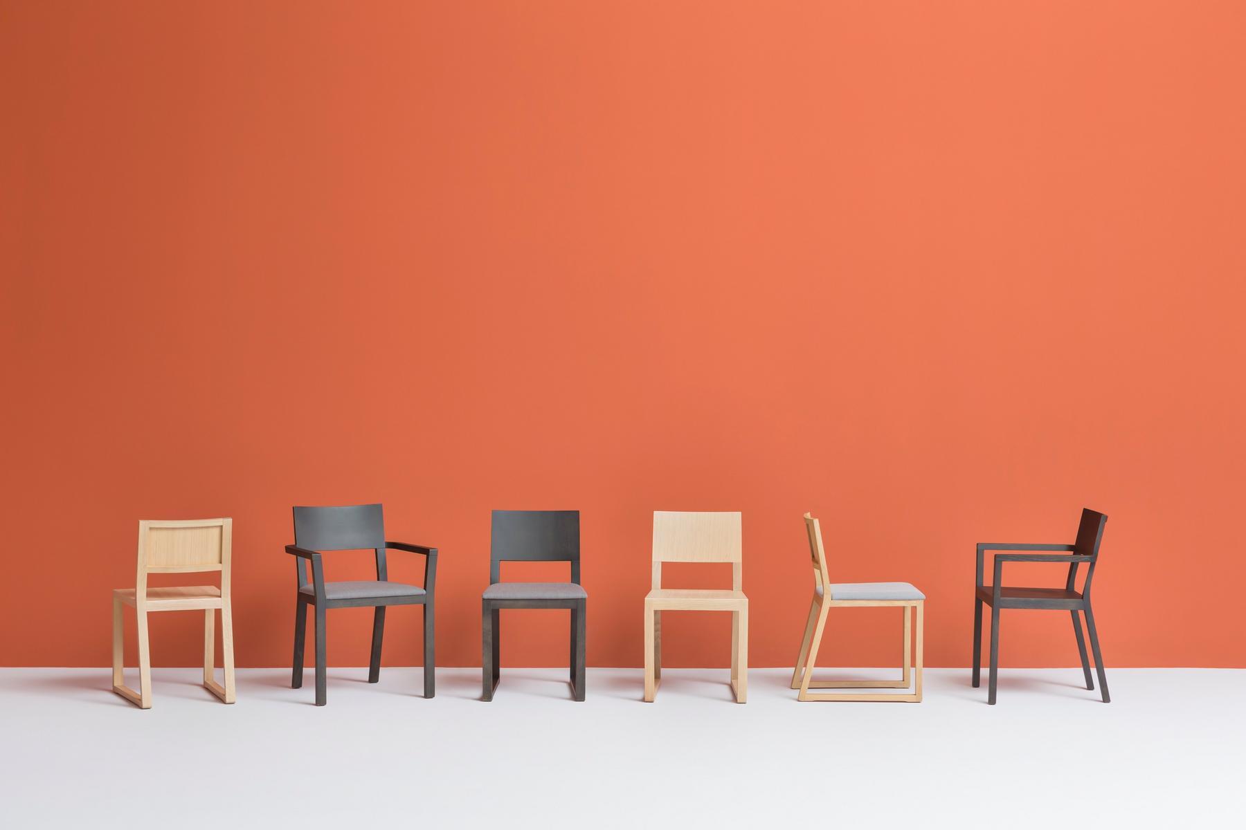 FEEL 450/2 Wooden chair with armrests