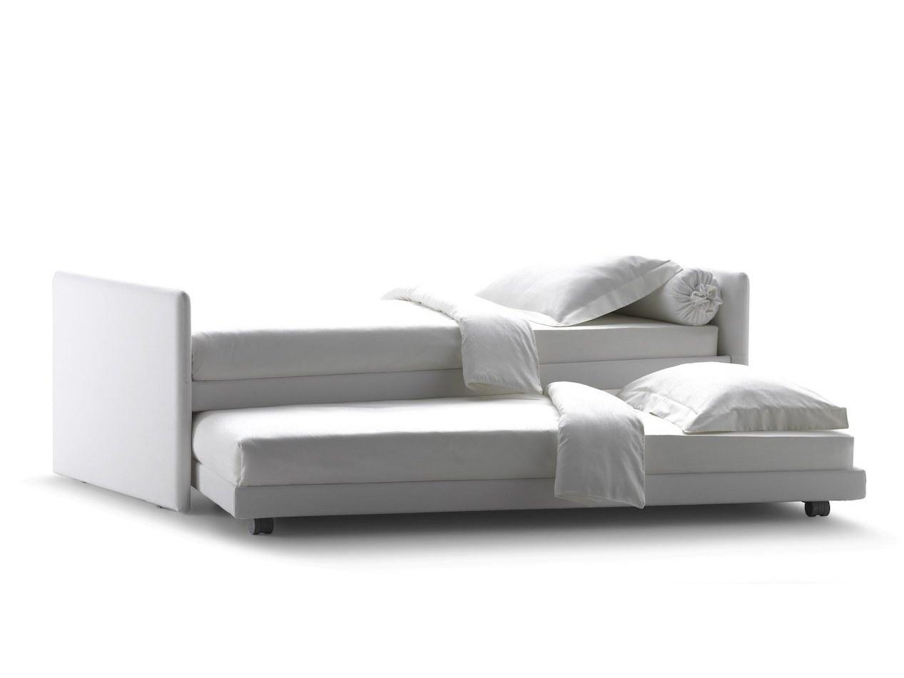 DUETTO Upholstered sofa bed with removable cover