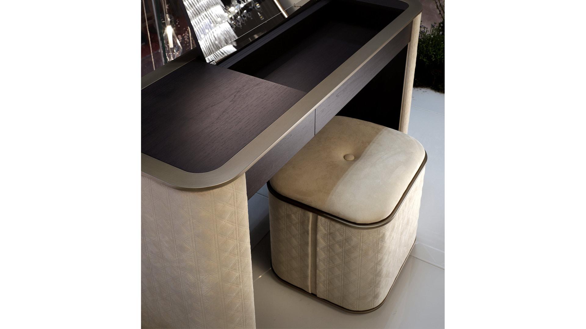SAN MARCO Upholstered rectangular leather pouf