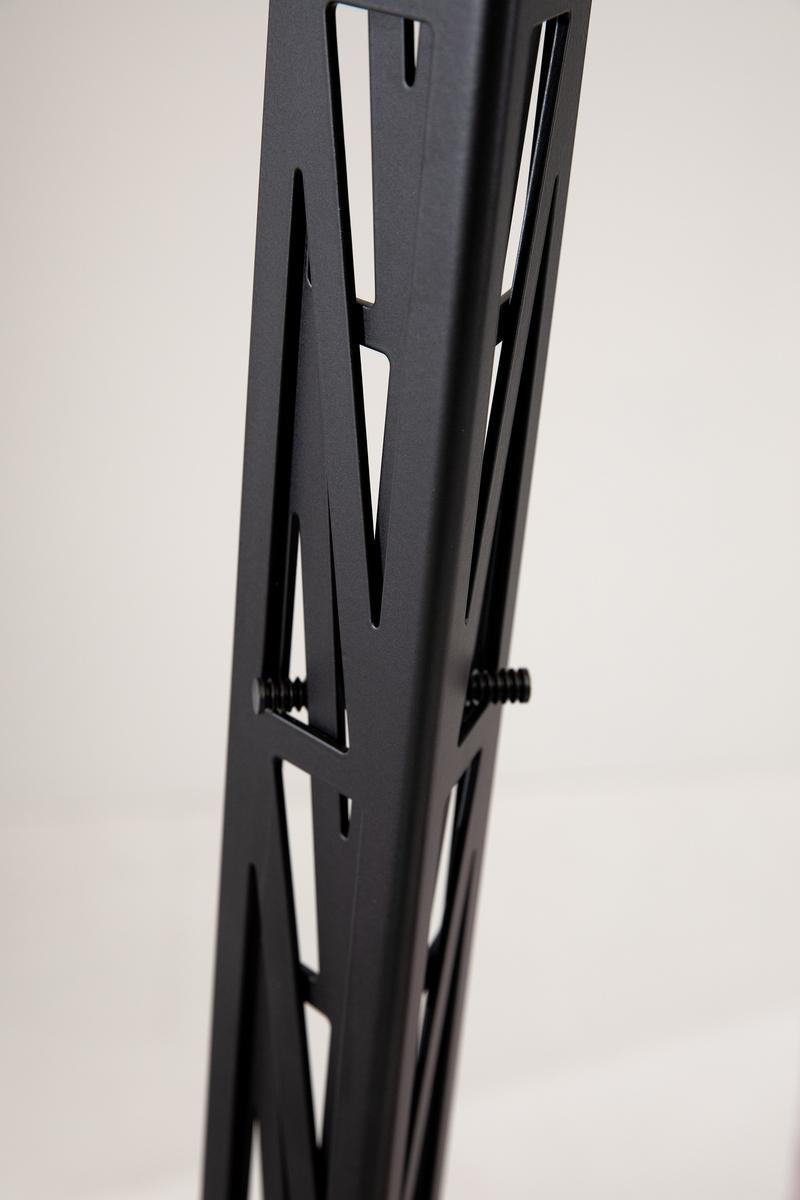 FIREMAN LED height-adjustable aluminium floor lamp