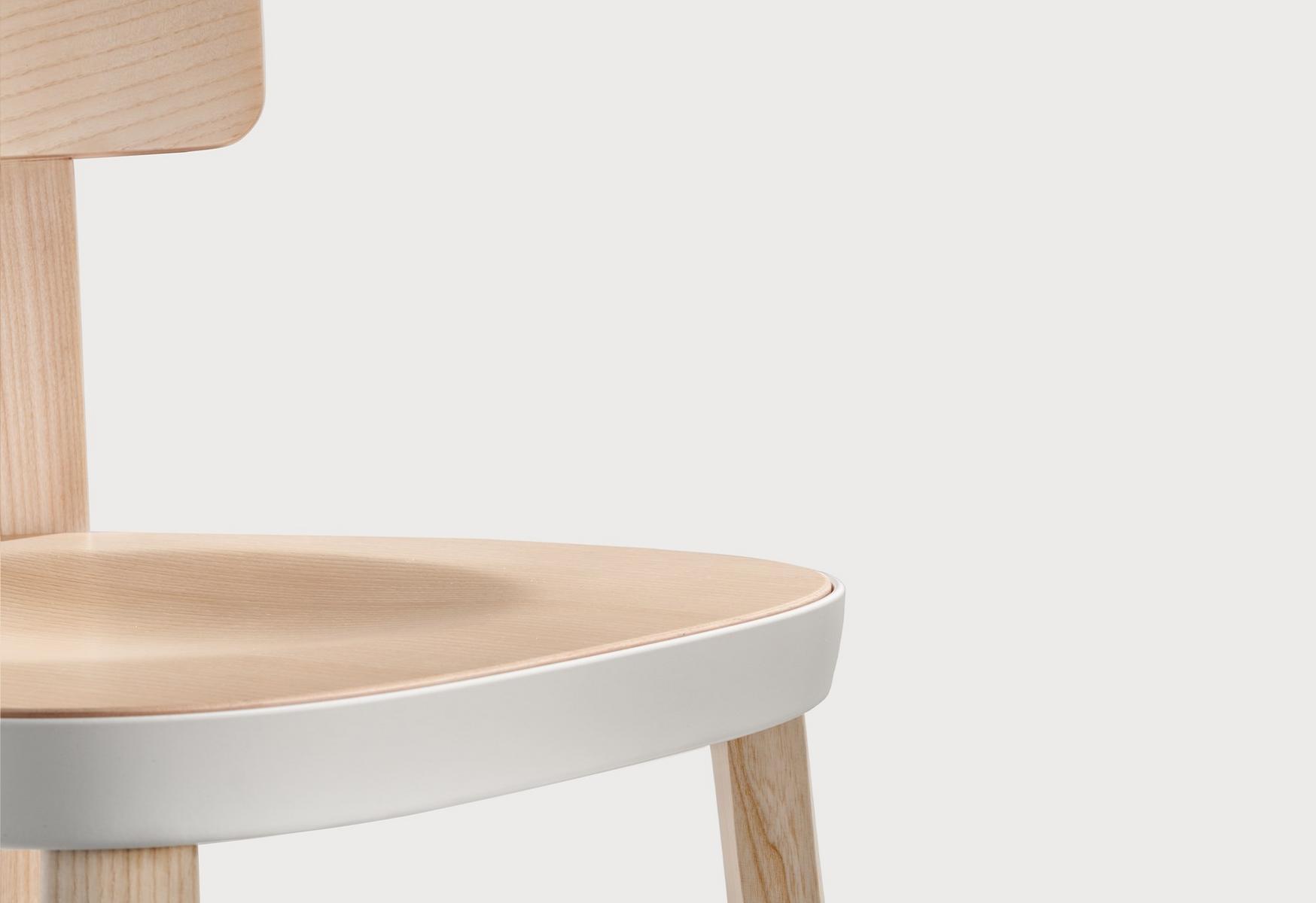 FOLK 2936 High ash stool with back