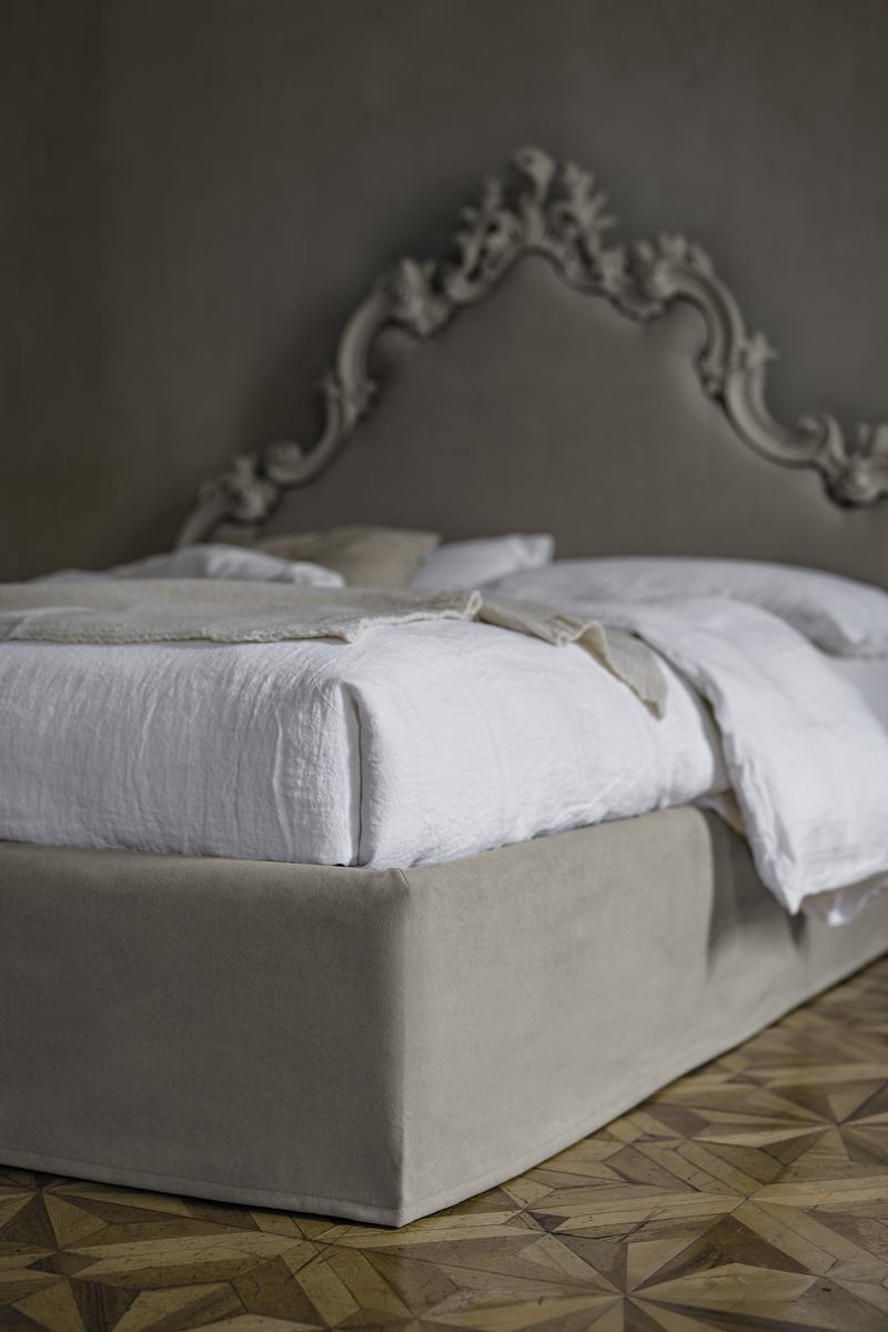 MADEMOISELLE Double bed with high headboard